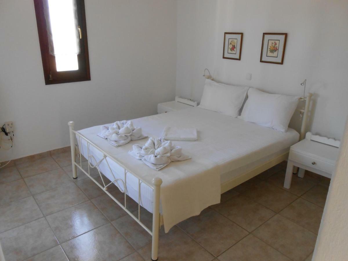 Apartments Márpissa Екстериор снимка